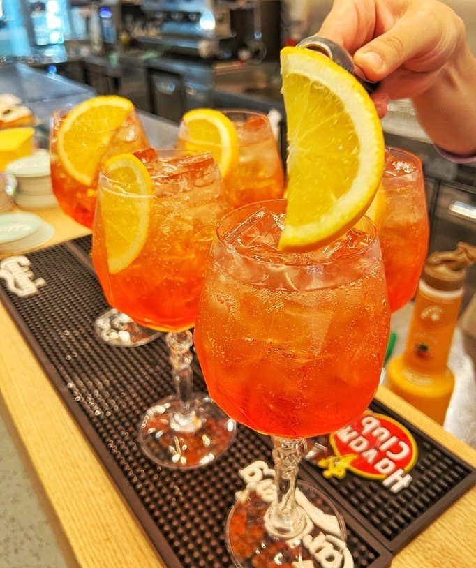 Aperitivo al bancone